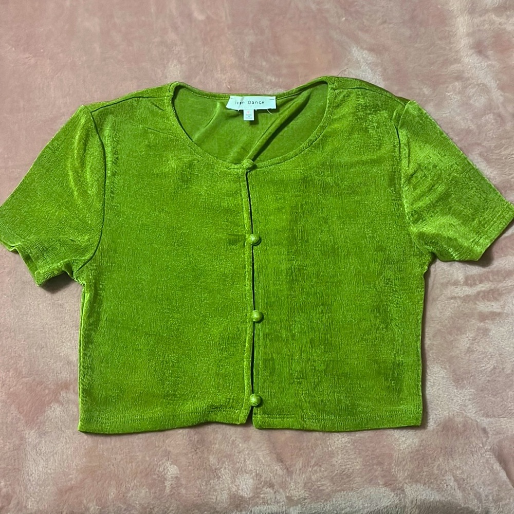 Cutout Button Crop Top